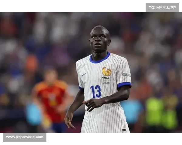 莱比锡红牛与中场奥尔莫续约至2028年 确保核心力量稳定 莱比锡红牛与中场奥尔莫续约至2028年 确保核心力量稳定