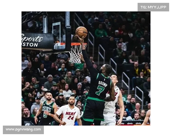 热火联防体系限制对手三分命中率联盟第三，团队防守成招牌